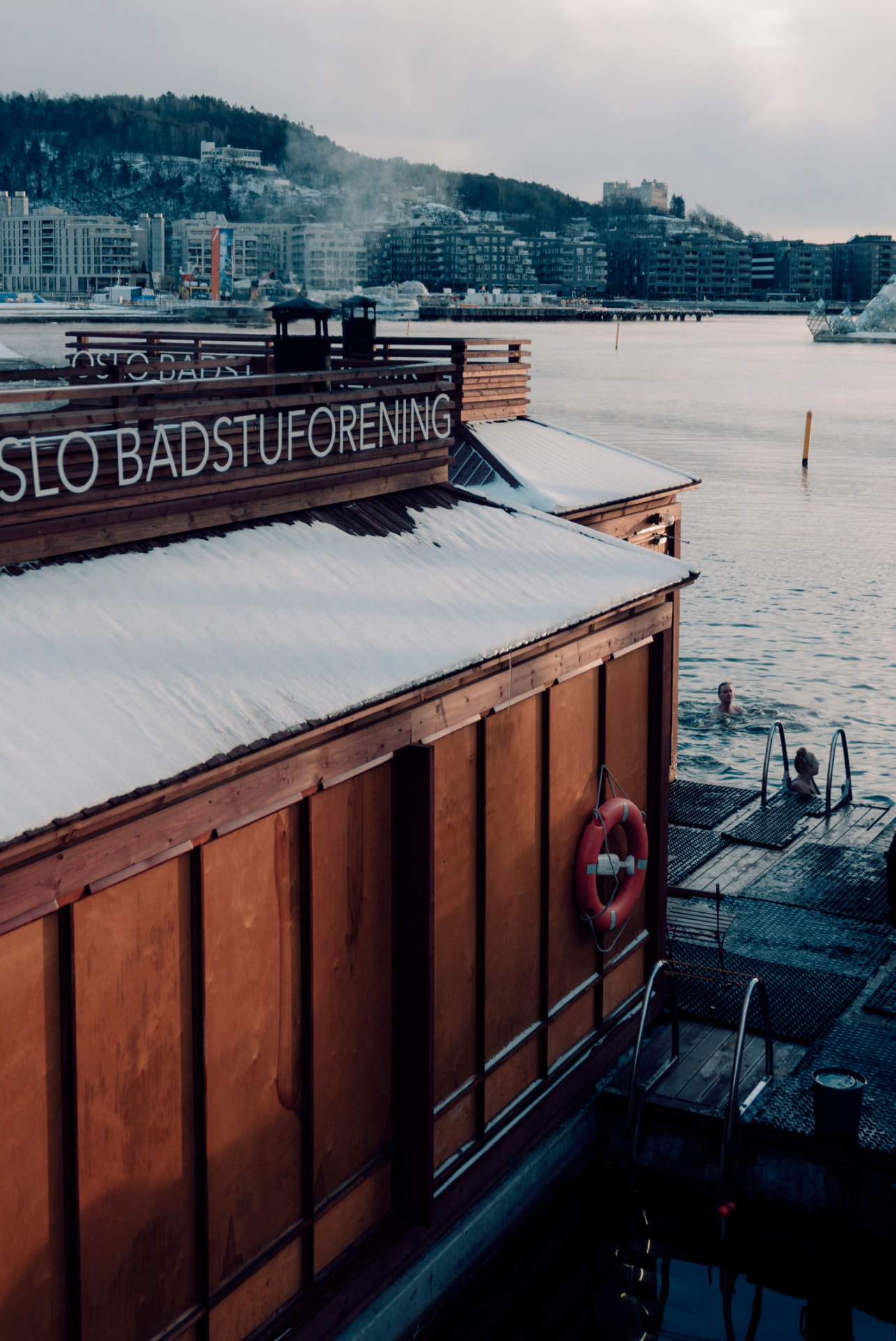 Floating sauna by the Oslo harbour